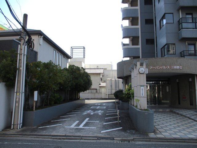 アーバンパレス三萩野Ⅱ（A-8）の外観