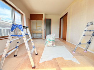 【洋室】 | 大蔵町　一戸建て♪ | 洋室(リフォーム中の写真です)