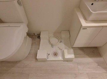 【設備】 | アーバンパーク方南町 | 室内洗濯機置き場。