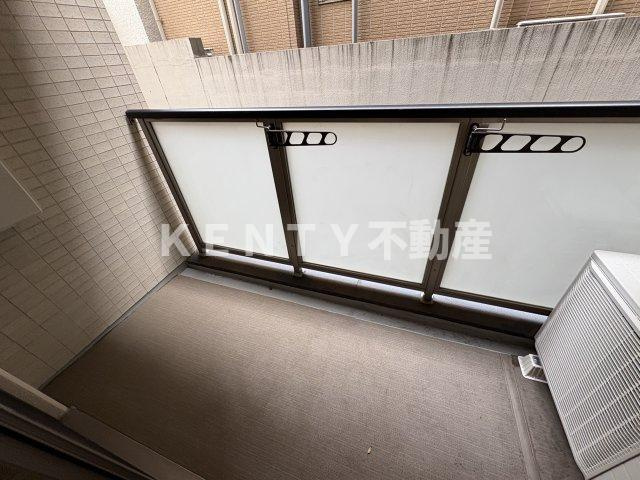 【バルコニー】 | プラネソシエ大森山王 | 外からの目が気にならないバルコニーで洗濯物が干せます