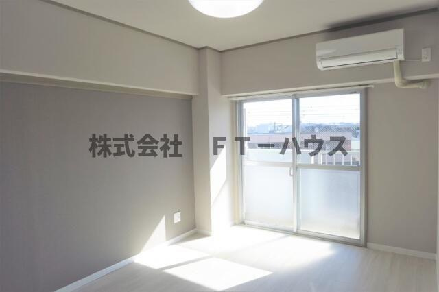 ブルームライフ市川の洋室