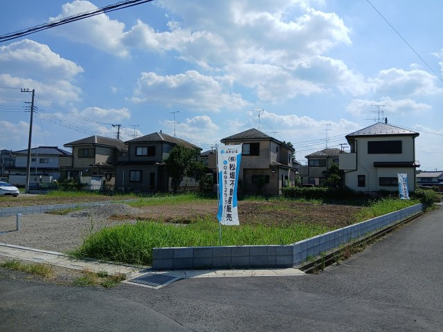 川島町紫竹　新築分譲住宅の外観