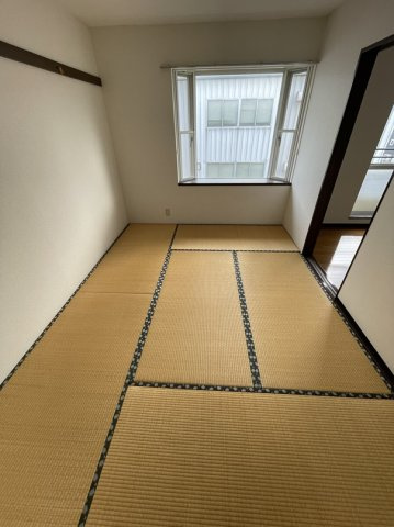 ロイヤルガーデンの和室