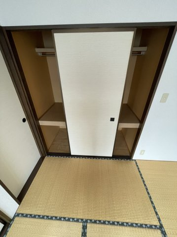 ロイヤルガーデンの収納