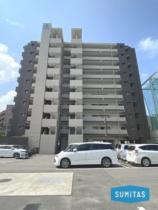 松山市衣山１丁目にあります、2016年築10階建てのマンションです♪