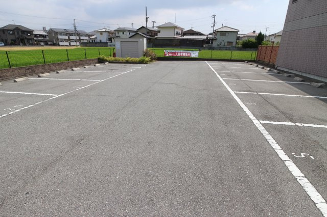 マウントックレオの駐車場