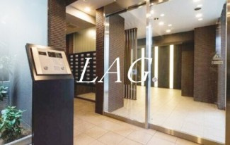 【エントランス】 | ＡＲＴ　ＲＥＳＩＤＥＮＣＥ　ＫＡＷＡＧＵＣＨＩ | エントランスです。