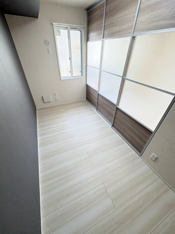 エスカレーズの洋室