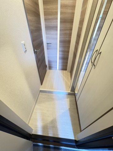 エスカレーズの玄関