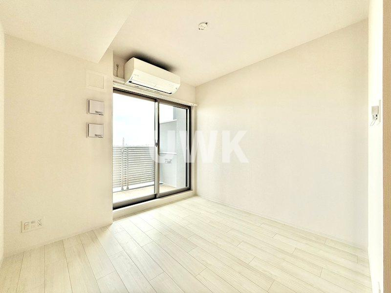 名古屋市北区平安１丁目の賃貸マンションの居間・リビング