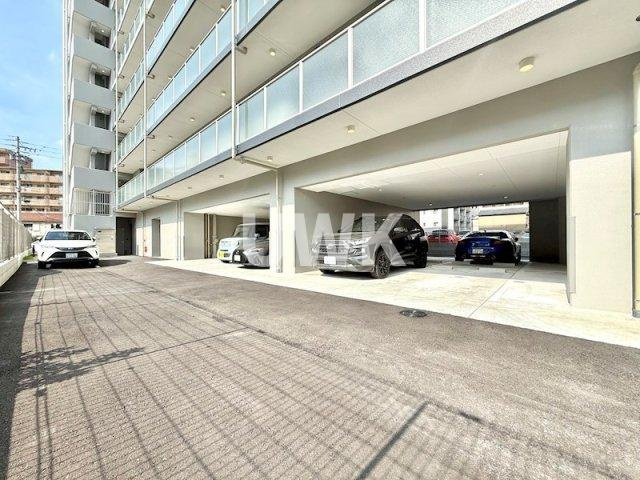 名古屋市北区平安１丁目の賃貸マンションの駐車場
