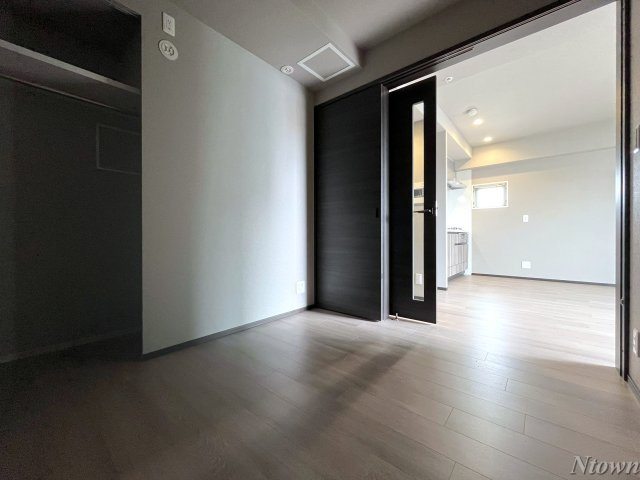 【洋室】 | プレサンスレイズ千種今池Ⅱ | 個人の部屋や寝室として使える洋室です
