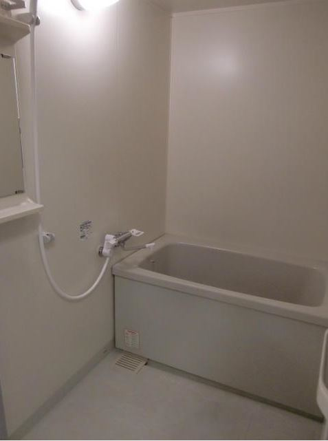 フラット日吉コートA棟の浴室|他のお部屋の参考写真となります。