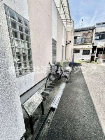 パレスハナテンⅠの駐車場