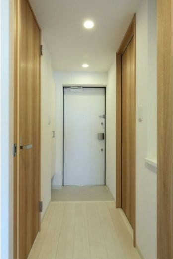 名古屋市中区丸の内３丁目の賃貸マンションの玄関