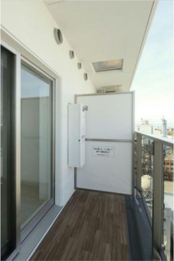 名古屋市中区丸の内３丁目の賃貸マンションのバルコニー