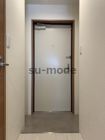 メゾンドサンセリテの玄関