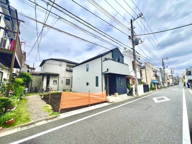 【前面道路含む現地写真】 | 練馬区田柄1丁目　新築戸建 | 地下鉄赤塚駅徒歩約11分