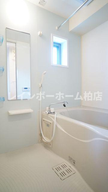 【仲介手数料：50％OFF】対象物件！の浴室|追い焚き機能・浴室乾燥機があります