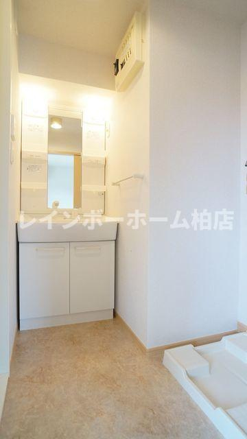 【仲介手数料：50％OFF】対象物件！の洗面所|シャワー付き洗面台です