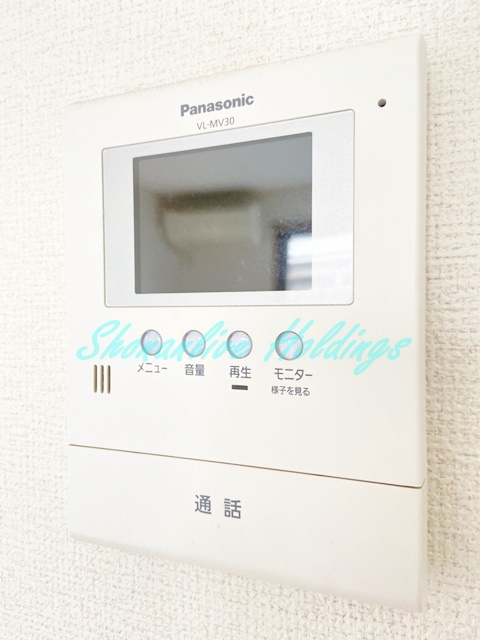 ジャルダンのセキュリティ|防犯面も安心のモニター付きインターフォン