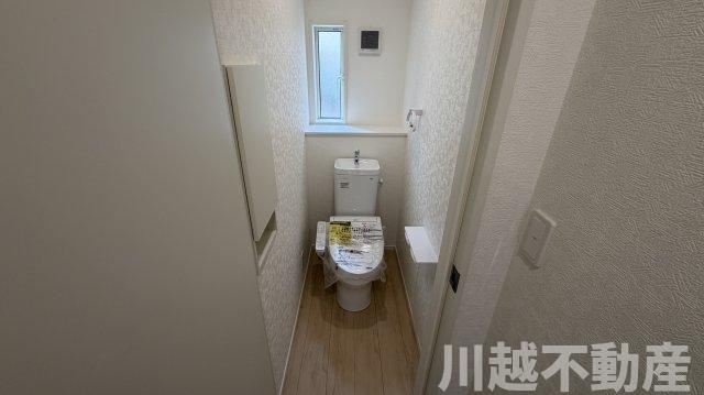 小屋裏収納付きで収納豊富のトイレ|ご希望の物件をお探しします