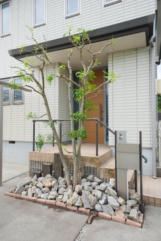 中古住宅　半田市四方木町の玄関