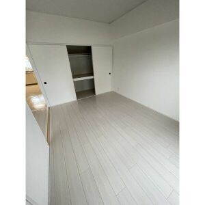福岡市南区折立町の賃貸マンションの収納