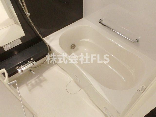 新宿区西新宿６丁目の賃貸マンションの浴室