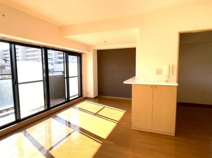 ボンヌール芦屋川の居間・リビング