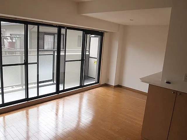 ボンヌール芦屋川の居間・リビング