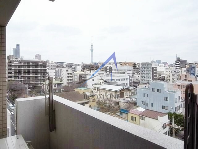 椿のバルコニー|バルコニーです。