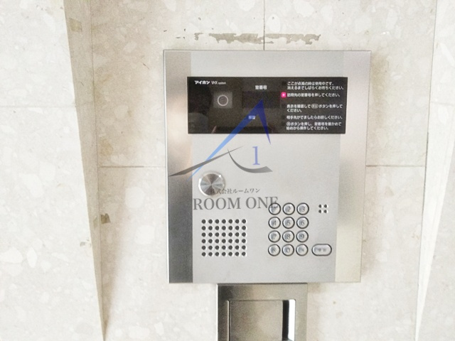 レヴィーナ東京八重洲通りのセキュリティ|オートロックです。