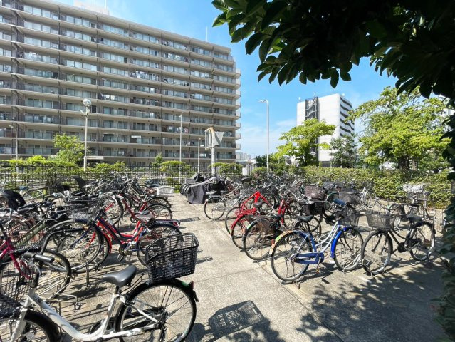 ネオコーポ大阪城公園二号館の駐輪場|駐輪場です