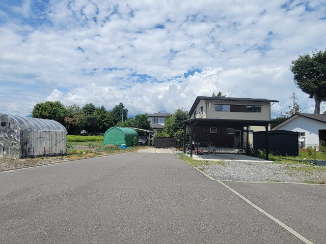 梓川倭売中古住宅の外観