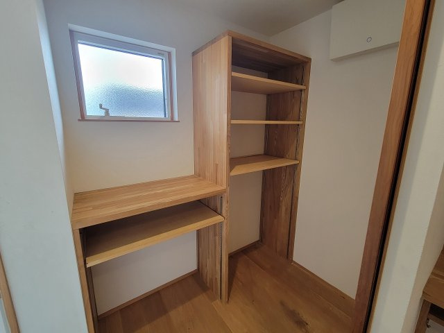 梓川倭売中古住宅の収納