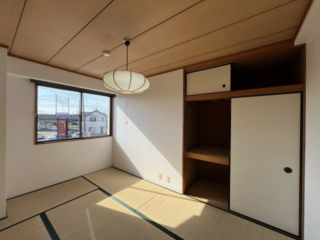 【寝室】 | チョコレートヒルズ古河 | 同物件・別部屋画像