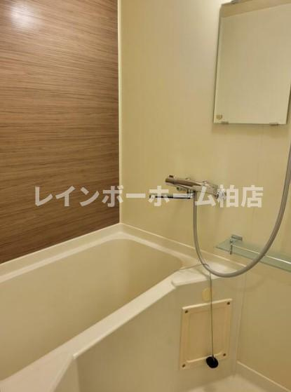 イーストリブの浴室