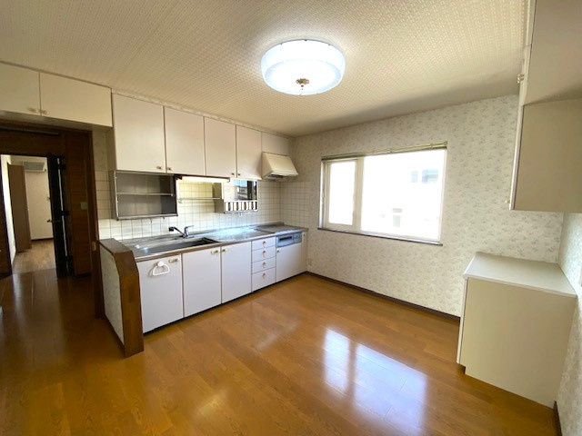 網走市つくしヶ丘5丁目10番1中古住宅のキッチン