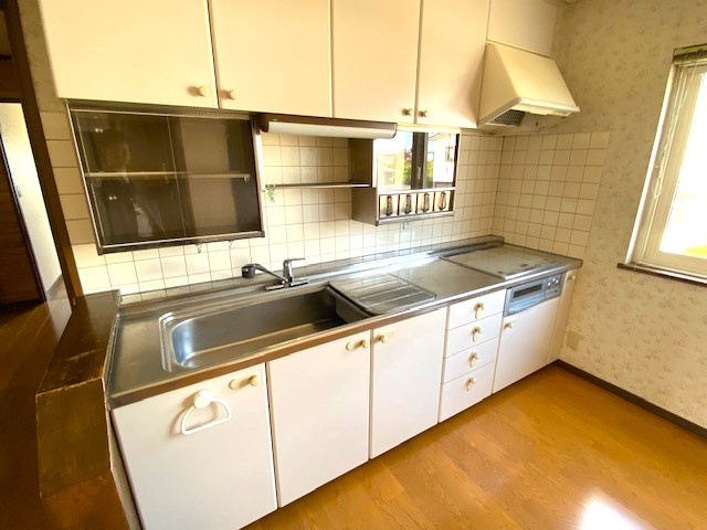 網走市つくしヶ丘5丁目10番1中古住宅のキッチン