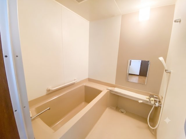 網走市つくしヶ丘5丁目10番1中古住宅の浴室