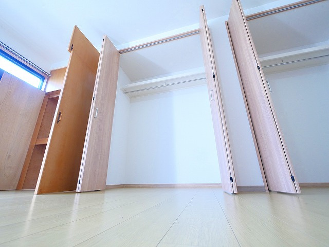 西木辻町貸家の収納|大きなものも収納できそうです