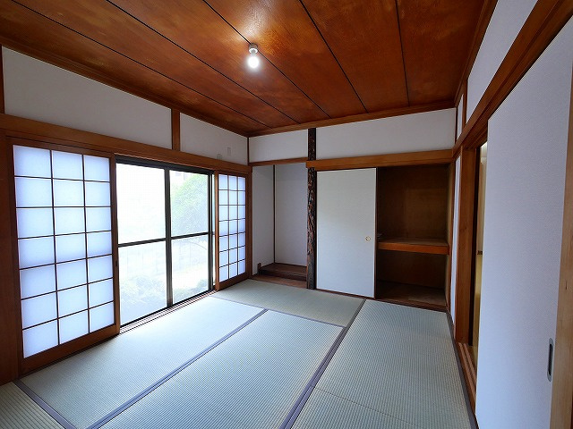 西木辻町貸家の和室|日本らしい落ち着いた雰囲気の和室です