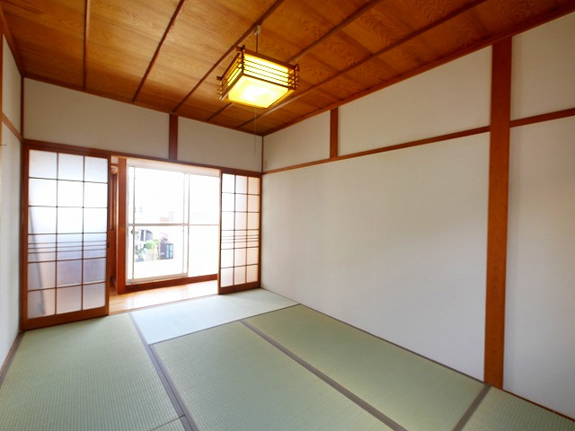 西木辻町貸家の和室|和室ならではの温かな和の空間で寛ぎの時間を過ごせます