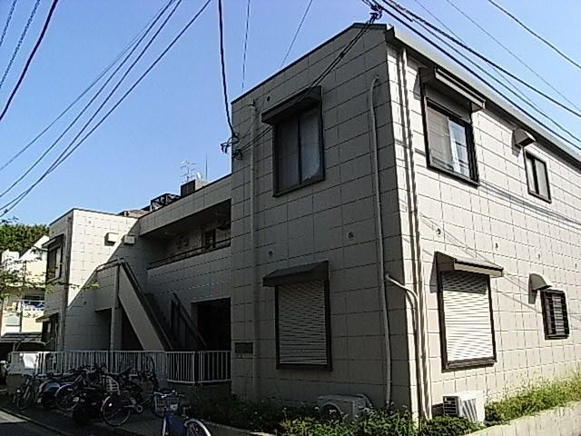 コマ・コーポ弐番館の外観