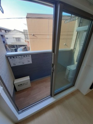 【バルコニー】 | ラシュレ十条 | 陽当たり良好なバルコニーです