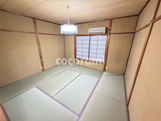 枚方市長尾西町貸家の和室