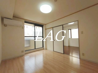 【居間・リビング】 | リヴァリー成城 | 洋室のお部屋です。
