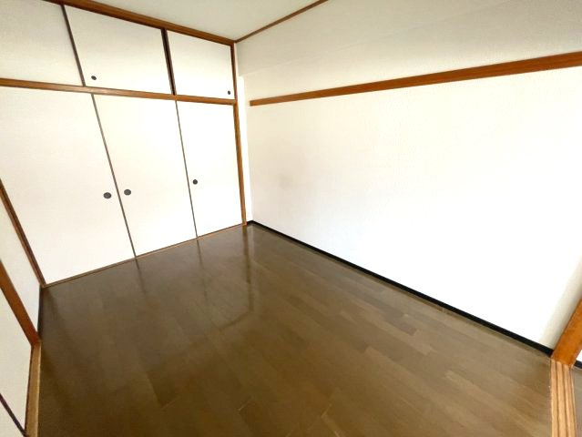 ロイヤルハイツ甲子園口の居間・リビング