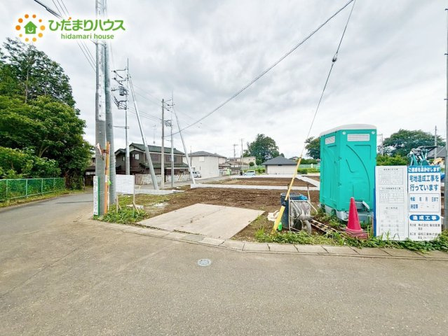 野田市清水635　新築戸建　H号棟の前面道路含む現地写真|接道：南側5m公道・東側6ｍ公道